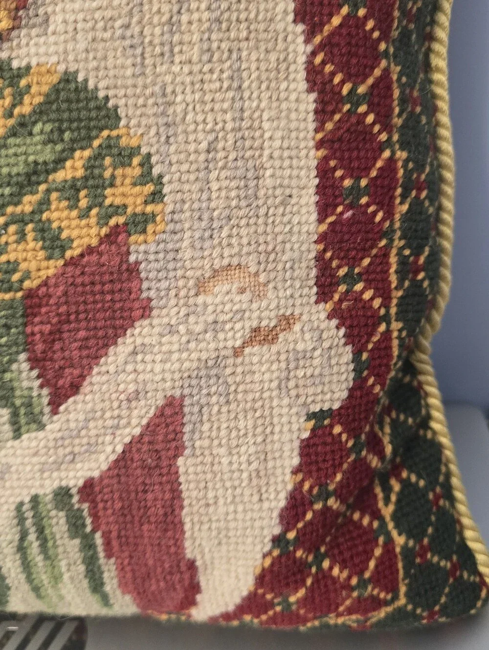 N/A this pillow